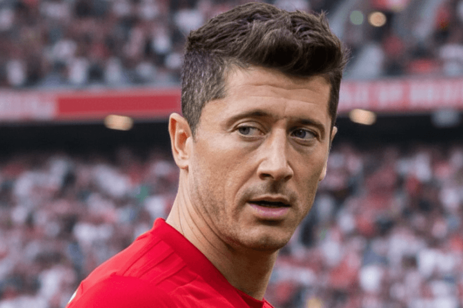 Robert Lewandowski célébrant un but avec le FC Barcelone.