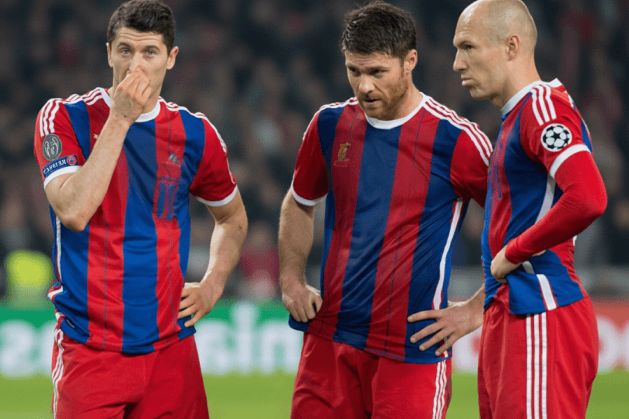 Joueurs du Bayern célébrant une victoire contre St. Pauli.