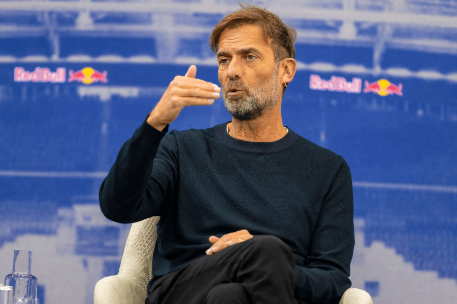 Jürgen Klopp lors d'une conférence de presse chez Red Bull.