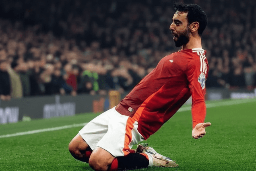 Bruno Fernandes célébrant son but lors du match.