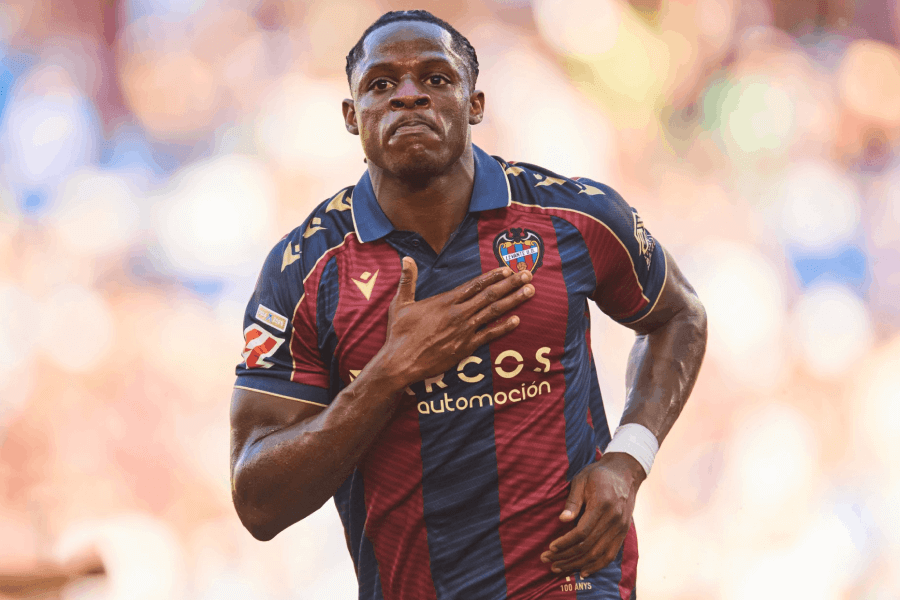 Karl Etta-Eyong attaquant camerounais Levante action match La Liga