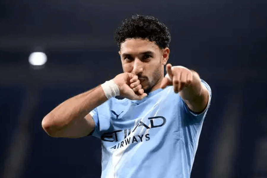 Omar Marmoush attaquant Manchester City Barcelone alternative transfert mercato 2026
