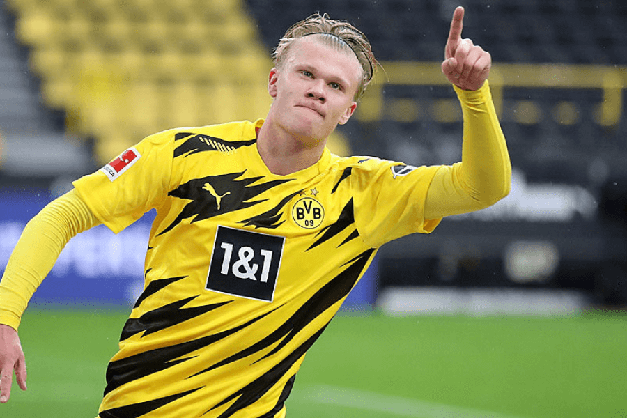 Erling Haaland Manchester City attaquant vedette transfert Barcelone 2026