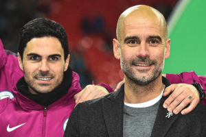 Pep Guardiola Mikel Arteta entraîneurs banc tactique finale Carabao Cup Wembley face face