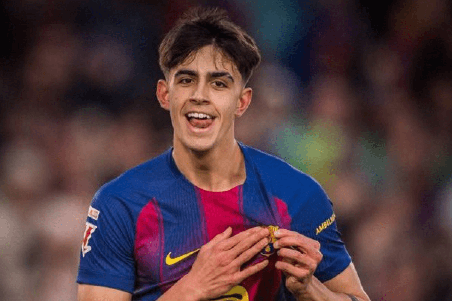 Marc Bernal célèbre son but contre l'Atlético Madrid Coupe du Roi Camp Nou 2026