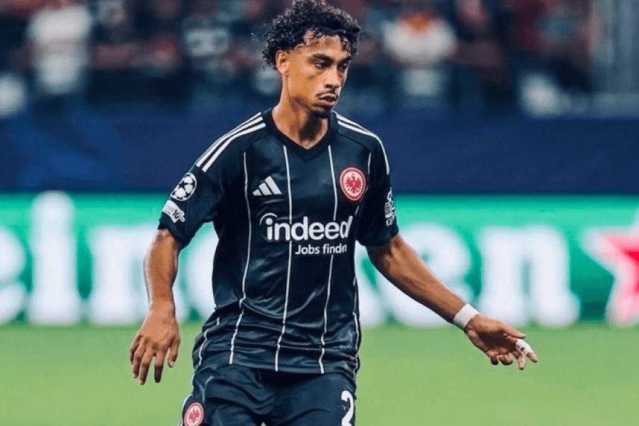 Nathaniel Brown latéral gauche Eintracht Frankfurt Bundesliga Deutsche Bank Park 2026