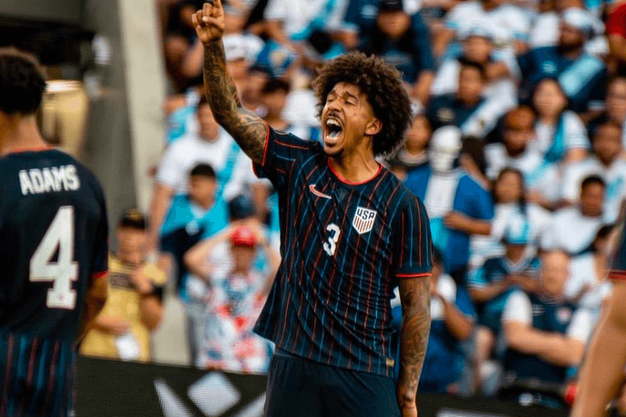 Chris Richards défenseur Crystal Palace portrait USMNT joueur année 2025