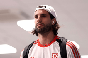 Dominik Szoboszlai capitaine Hongrie milieu Liverpool Anfield 2026