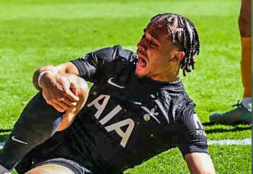 Tottenham : Simons sorti sur civière, les Spurs toujours en zone rouge