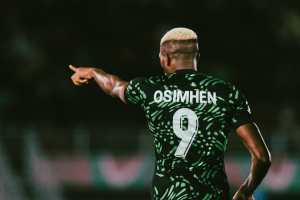 Victor Osimhen célèbre un but sous le maillot de Galatasaray 2026