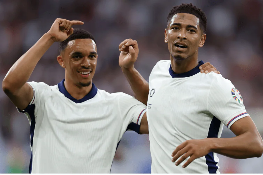 L'Angleterre célébrant un but pendant les qualifications pour la Coupe du Monde.
