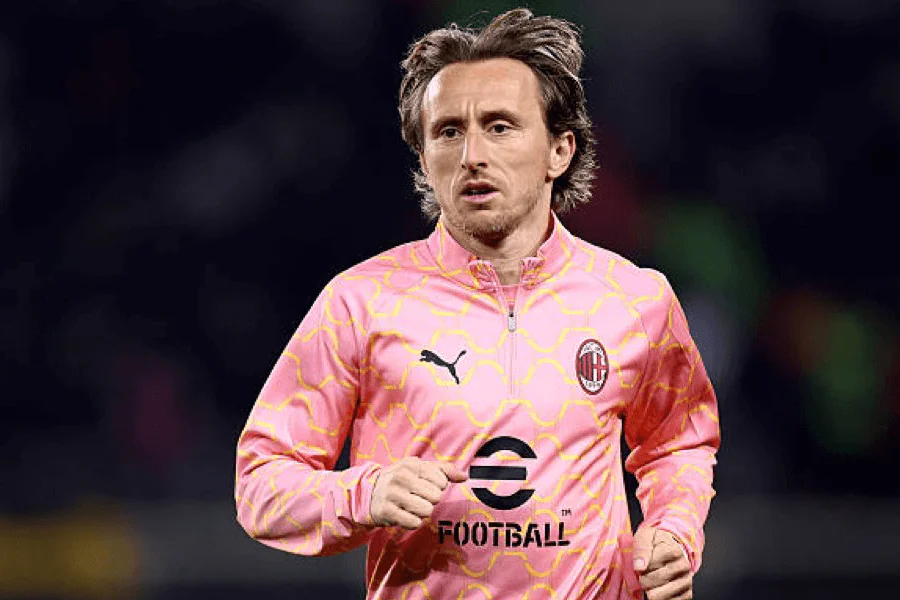 Élégance de l'AC Milan lors d'un match en Serie A.