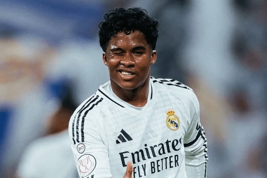 Endrick rejoint Lyon : attaque renforcée