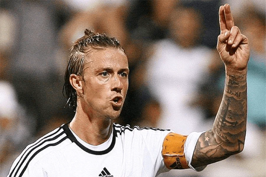 Guti, ancien joueur du Real Madrid, discutant sur Vinicius.