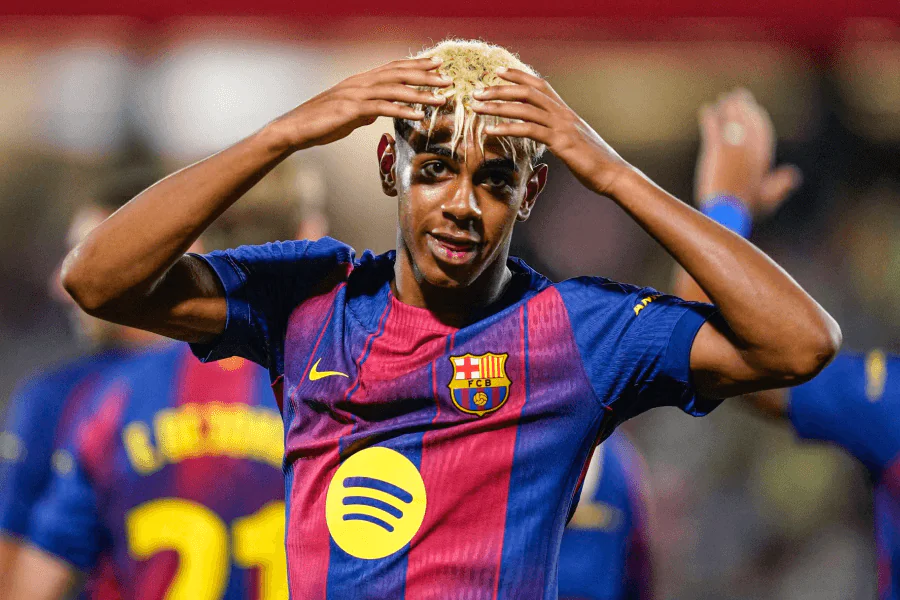 Yamal lors d'un entrainement intense avant El Clasico.