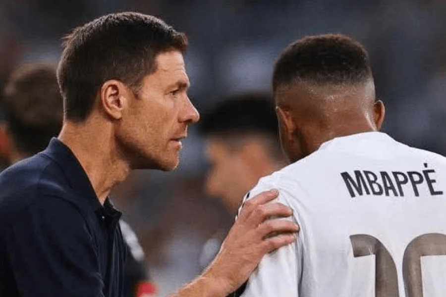 Kylian Mbappé en train de s'échauffer avant un match.