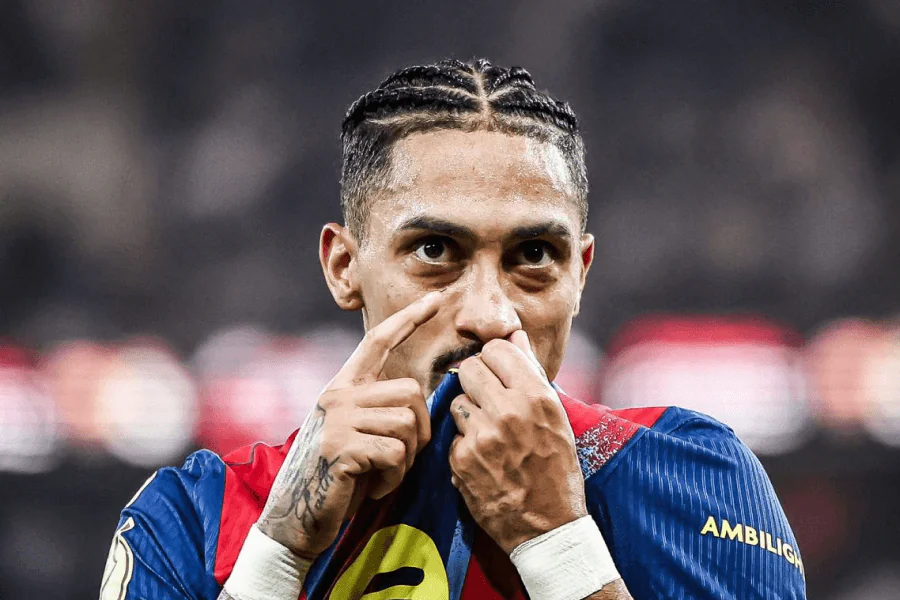 Pedri Raphinha blessés absents Barcelone système tactique Flick vulnérable