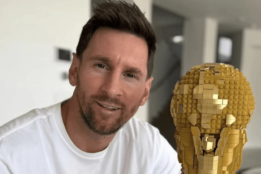 Lionel Messi Argentine Coupe du Monde 2022 célébration capitaine

