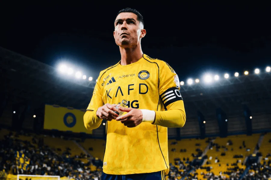 Cristiano Ronaldo Portugal Euro 2016 trophée Fernando Santos entraîneur