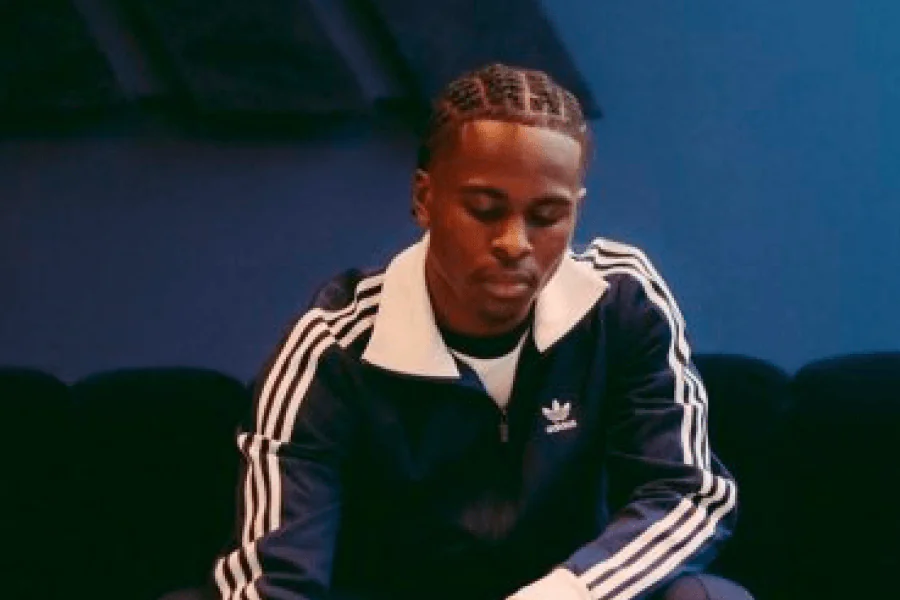 Rayane Messi célèbre un but avec Neom SC Arabie saoudite 2026