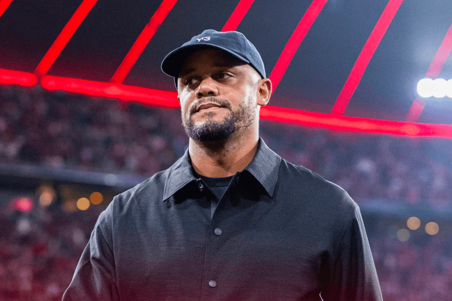 Vincent Kompany parle en conférence presse gala Bayern Bergam