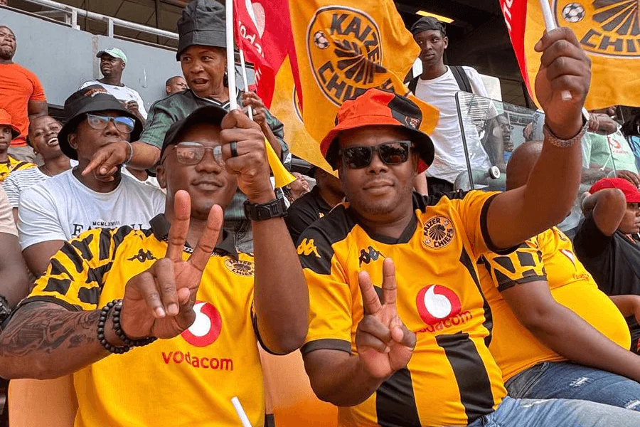 Supporters Kaizer Chiefs Ouagadougou bar match PSL Afrique Ouest
