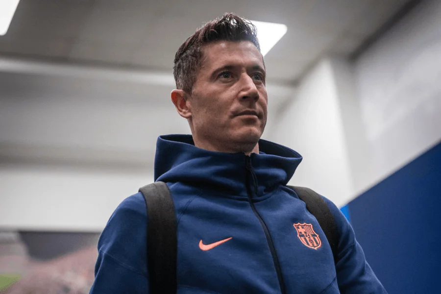 Robert Lewandowski FC Barcelone attaquant polonais Camp Nou La Liga saison 2026