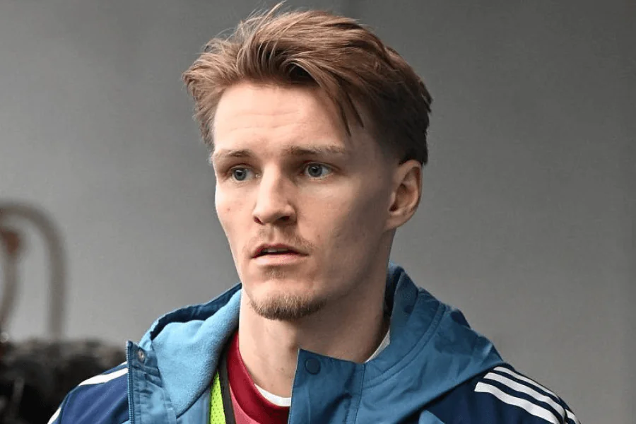 Martin Odegaard capitaine Arsenal sorti blessé cheville Sporting Lisbon