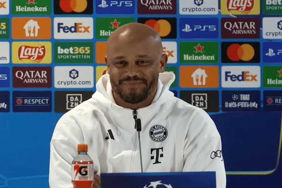 Vincent Kompany entraîneur Bayern Munich conférence presse Allianz Arena 2026
