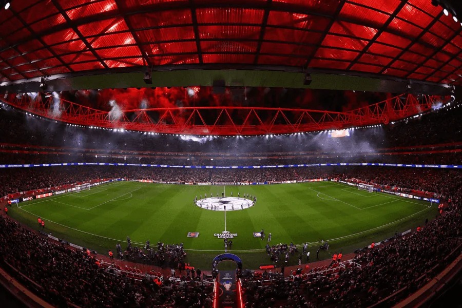 Arsenal Emirates Stadium supporters Premier League mercato été 2026