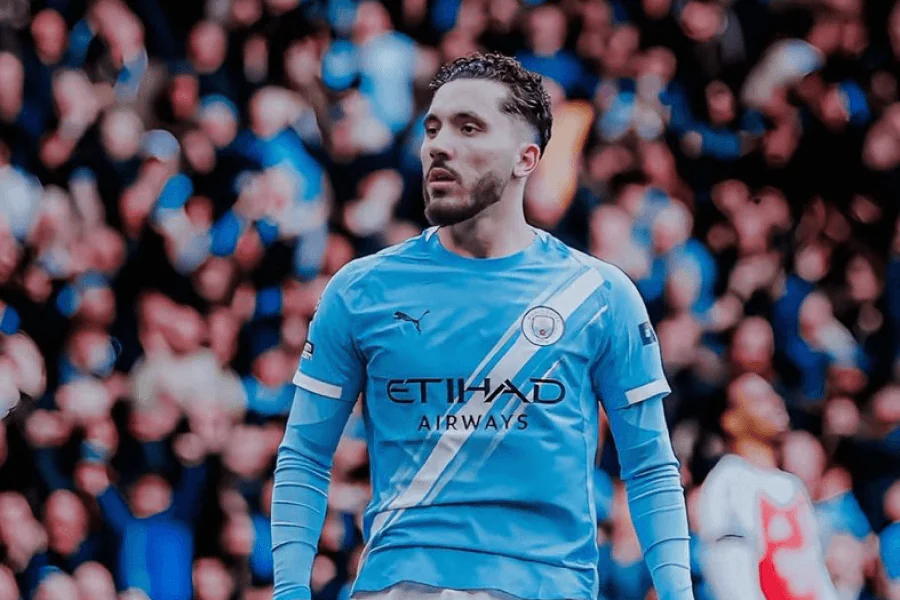 Rayan Cherki Lyon célébration but Ligue 1 avant Manchester City