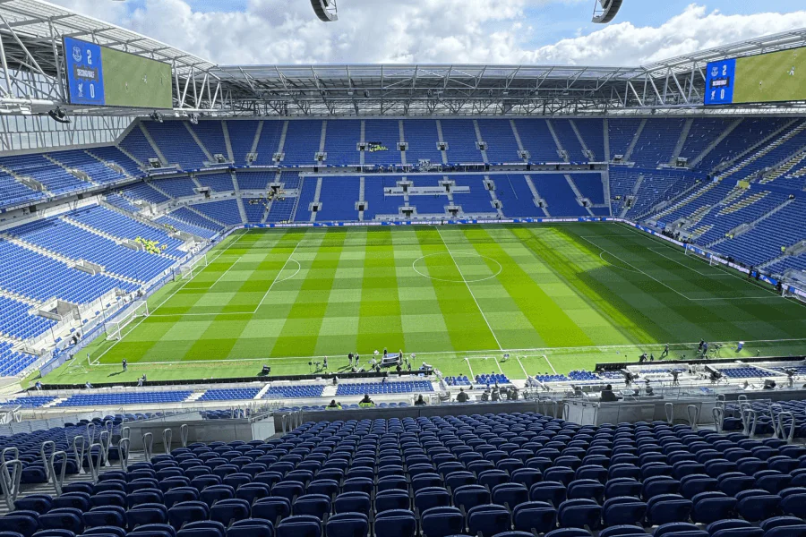 Hill Dickinson Stadium plein lors du premier derby Everton Liverpool