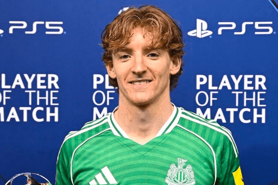 Anthony Gordon numéro 10 Newcastle United but Ligue des Champions 2026