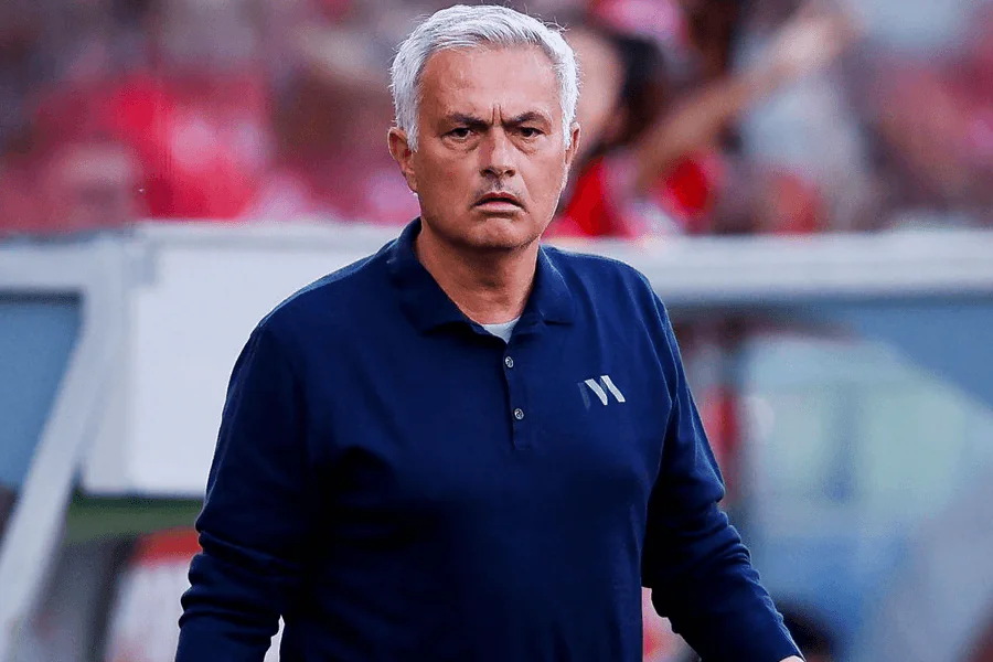 José Mourinho entraîneur Benfica départ rumeur Real Madrid été 2026