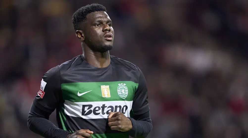 Ousmane Diomandé en duel défensif sous le maillot du Sporting CP lors d'un match de Liga Portugal

