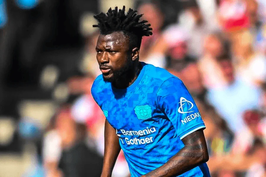 Tapsoba défenseur central Bayer Leverkusen Bundesliga saison 2025-2026