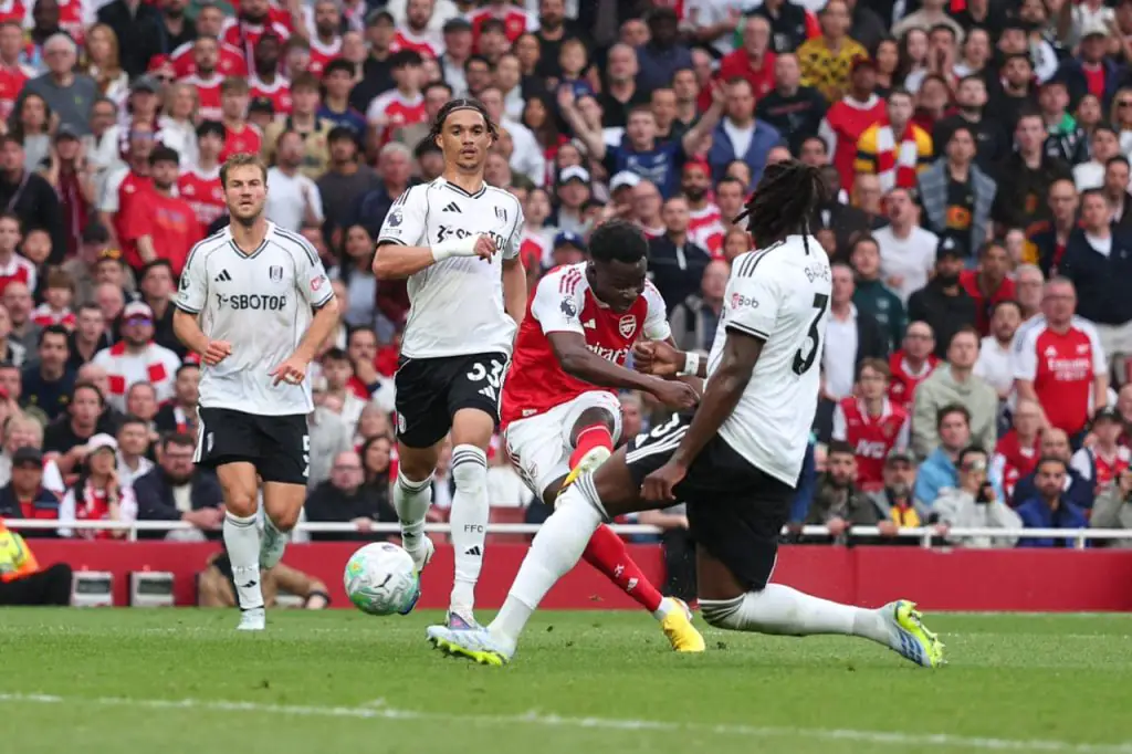 Amad Diallo ailier ivoirien dribble avec le maillot Manchester United

