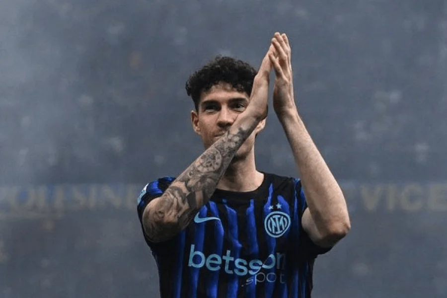 Bastoni Inter Milan Champions League défense pilier Chivu saison 2026