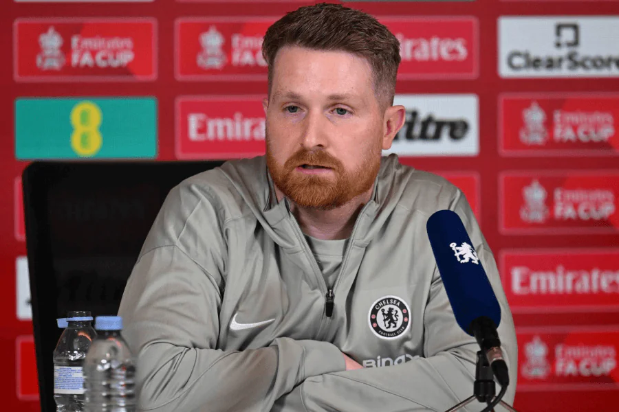 Callum McFarlane entraîneur intérimaire Chelsea Premier League mai 2026 — après licenciement Liam Rosenior