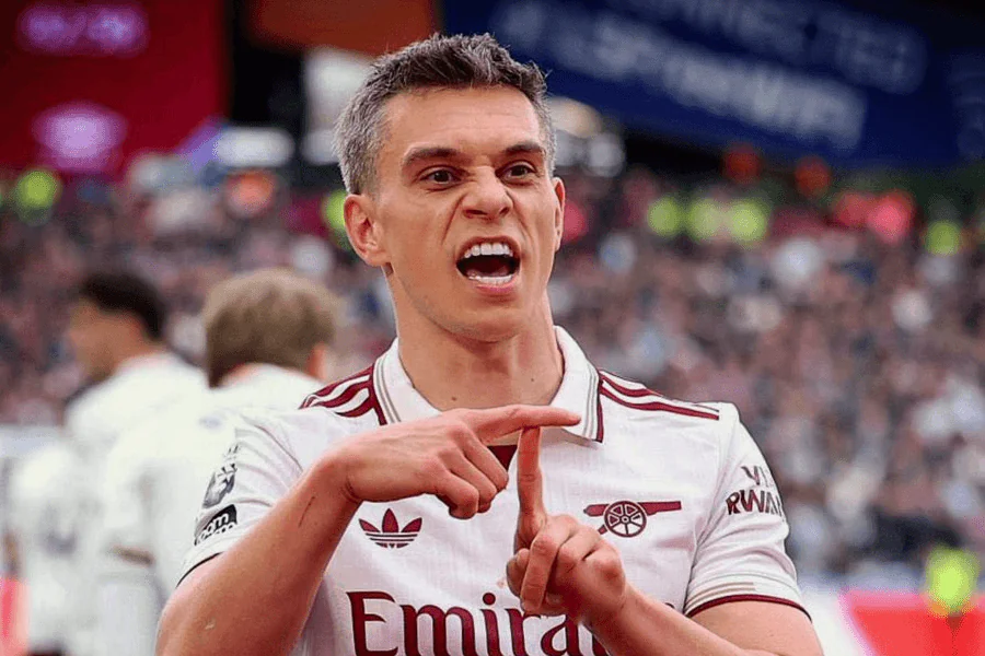 Leandro Trossard buteur pour Arsenal lors de West Ham Arsenal 0-1 le 10 mai 2026 – London Stadium Premier League
