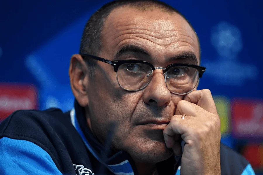 Maurizio Sarri en conférence de presse après la défaite 0-2 de la Lazio contre la Roma lors du derby du 17 mai 2026 – Serie A