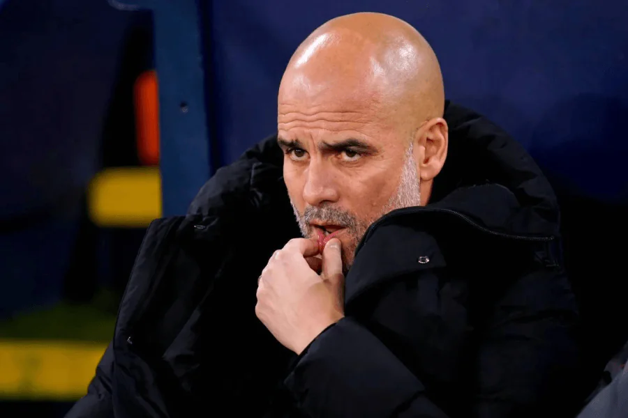 Pep Guardiola lors de sa cérémonie d'adieu à Manchester City le 24 mai 2026 à l'Etihad Stadium — fin de 10 ans et 20 trophées
