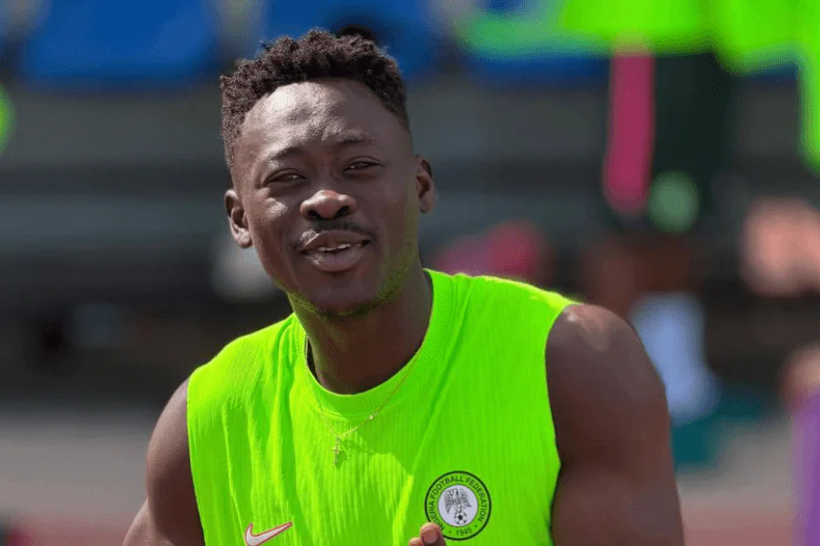 Akor Adams sous le maillot des Super Eagles du Nigeria lors du rassemblement de juin 2026 à Leiria Portugal avant amical contre le Portugal