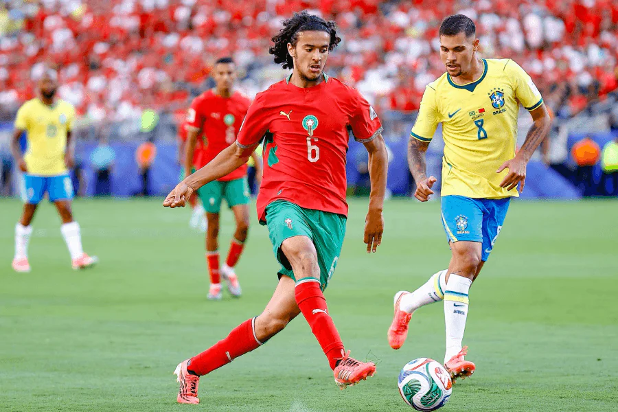 Ayyoub Bouaddi Maroc face au Brésil Coupe du monde 2026 MetLife Stadium — 89 ballons touchés 91 % passes réussies record du match