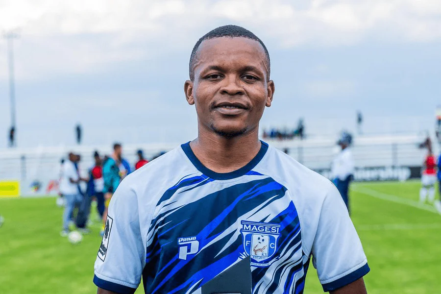 Mcedi Vandala célèbre son but égalisateur lors de Cape Town City Magesi play-off 10 juin 2026 — 1-1 à la 49e minute à l'Athlone Stadium