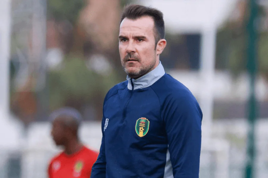 Aritz López Garai entraîneur Mauritanie avant le match Angola Mauritanie 5 juin Casablanca – amical FIFA